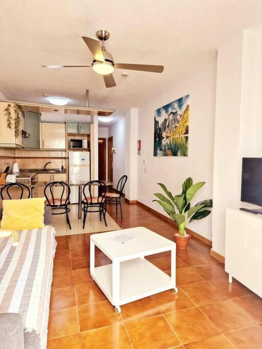 Comfortable Centrally Located Apartment Playa Feñabe Exterior foto